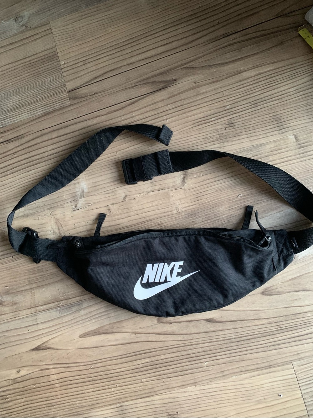 Nike Heritage Small Waistbag Unisex Sports Bag Travel Black DB0488-010